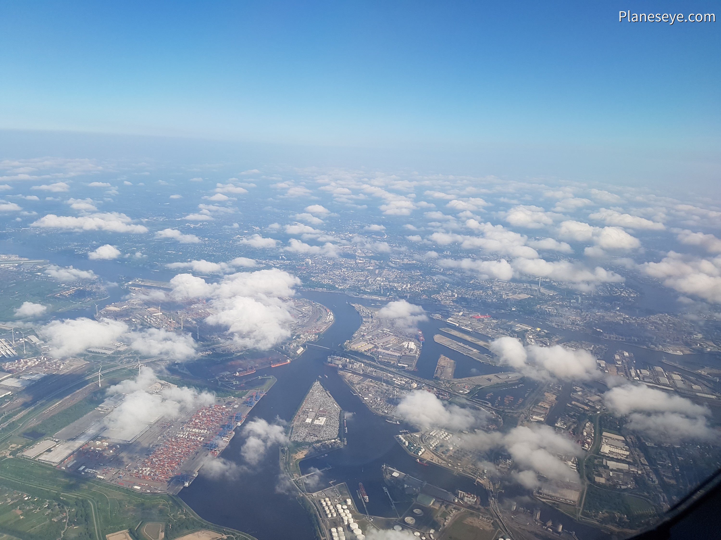 Harbour of Hamburg during daytime from the South