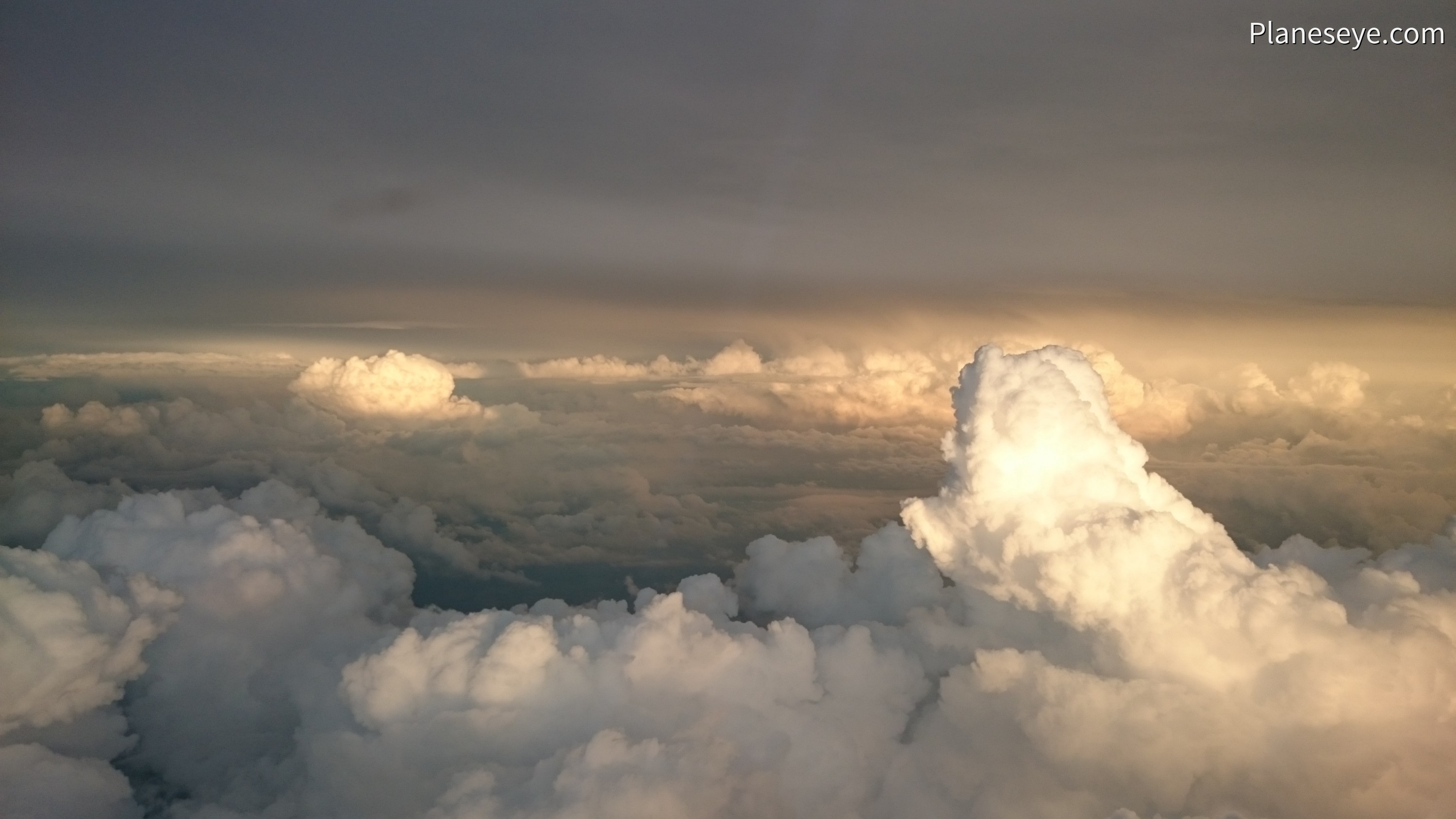 Convective weather during dusk over Germany