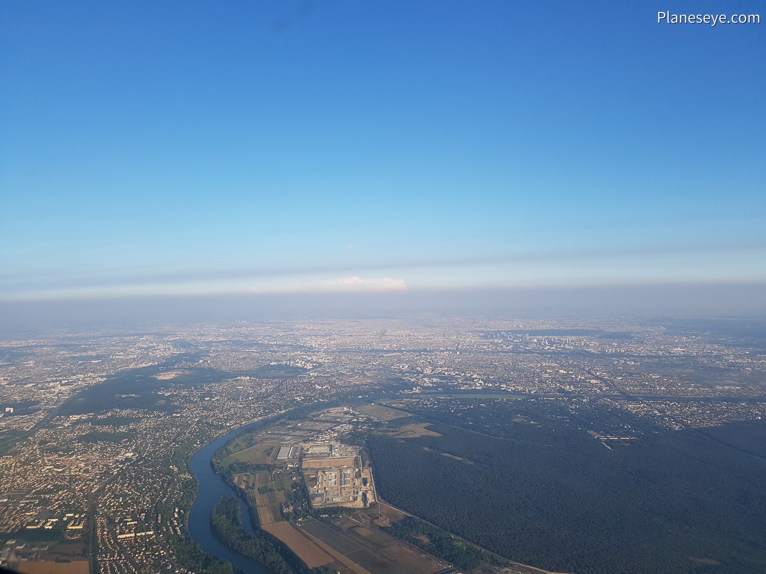 Paris from the North during daytime